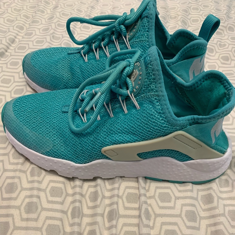 Nike hurache ultras
